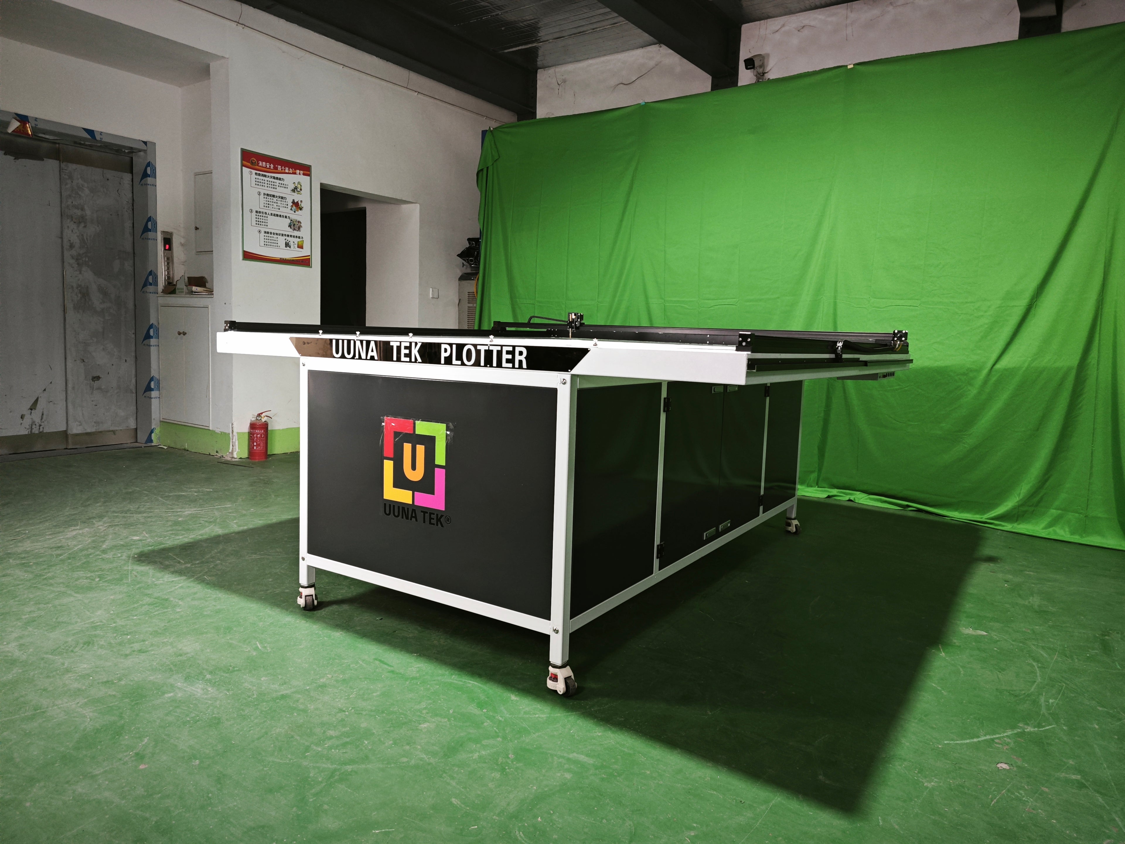 UUNA TEK 3.0 (2x1.25M / 2x2M) Preassembled Industrial Pen Plotter & Heavy-Duty Drafting Table for Architectural Blueprints, CAD Drafting and Packaging Diecut Prototyping (WiFi & SD Card)