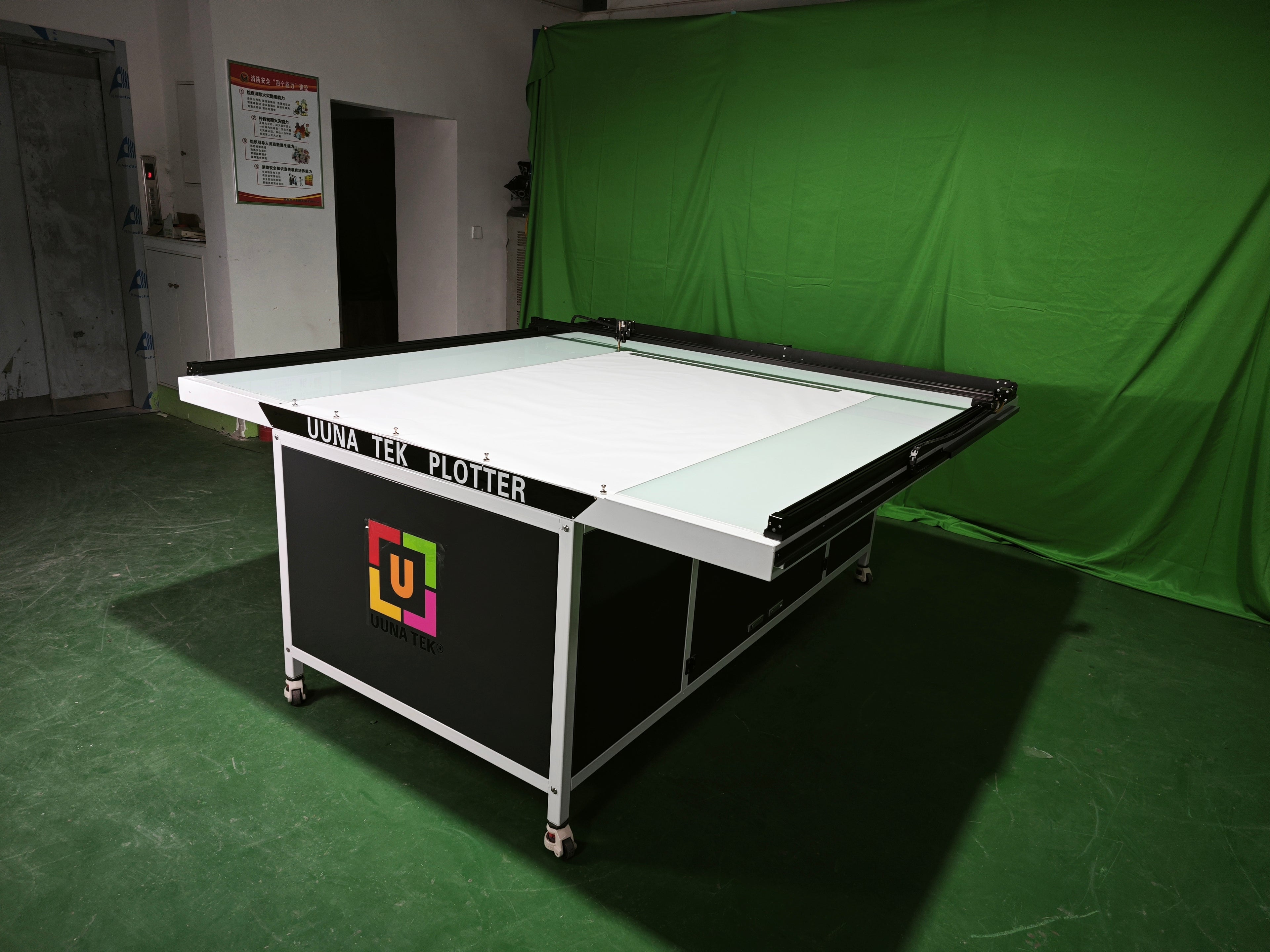 UUNA TEK 3.0 (2x1.25M / 2x2M) Preassembled Industrial Pen Plotter & Heavy-Duty Drafting Table for Architectural Blueprints, CAD Drafting and Packaging Diecut Prototyping (WiFi & SD Card)