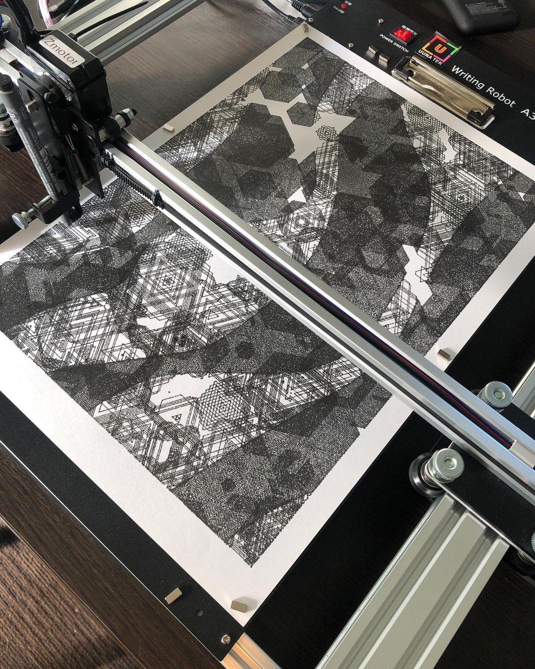 Pen Pen Machine Pen Plotters - Precision Drawing Machines for Creatives